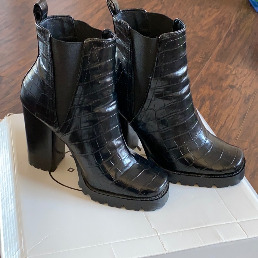 Steve Madden Landon boots